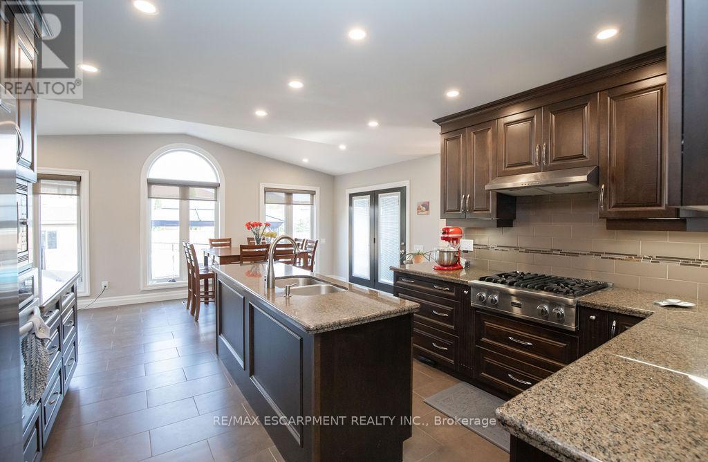 Photo 18 of 177 Claudette Gate, Hamilton ON