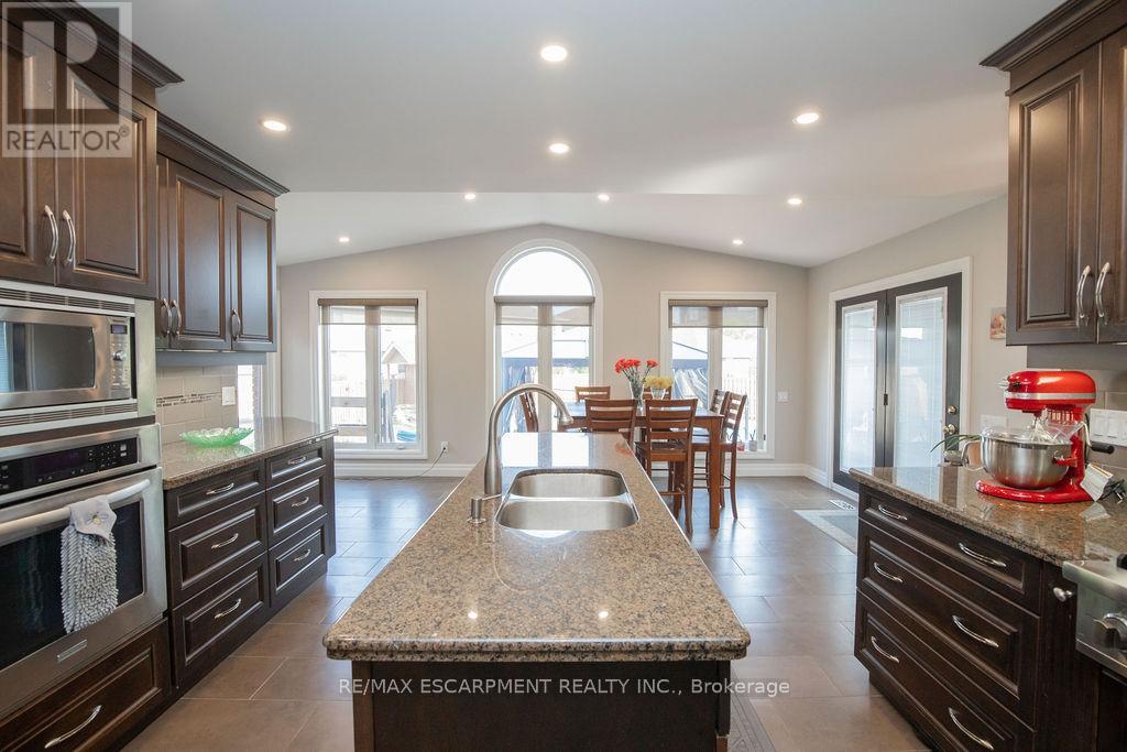 Photo 19 of 177 Claudette Gate, Hamilton ON