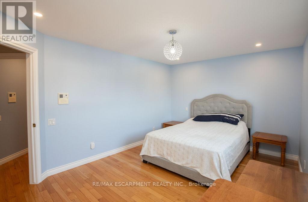 Photo 36 of 177 Claudette Gate, Hamilton ON