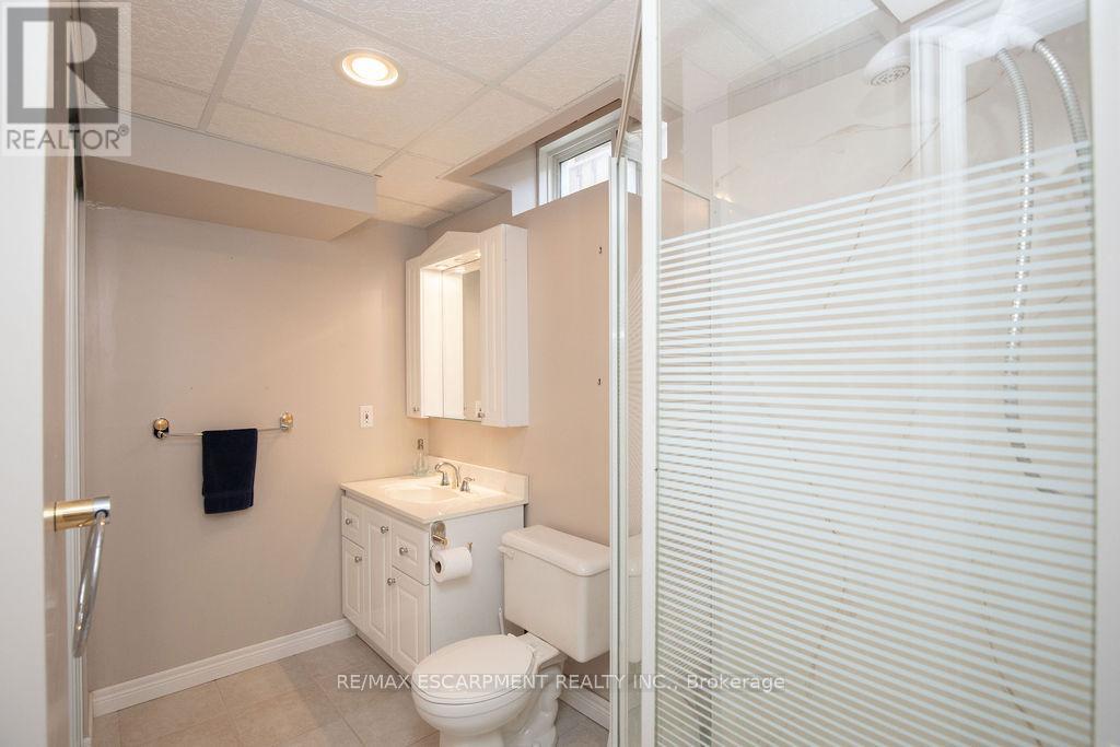 Photo 45 of 177 Claudette Gate, Hamilton ON