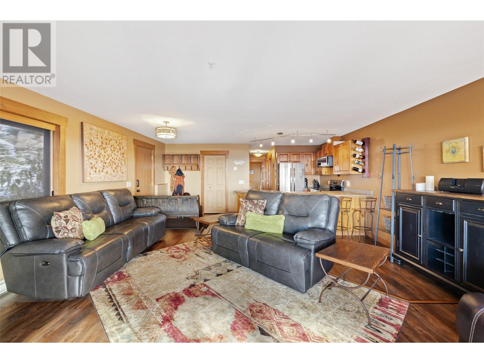 A 5845 Snow Pines Crescent, Big White