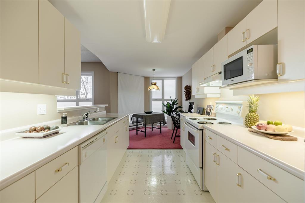 Photo 7 of 206 895 Wilkes Avenue, Winnipeg MB