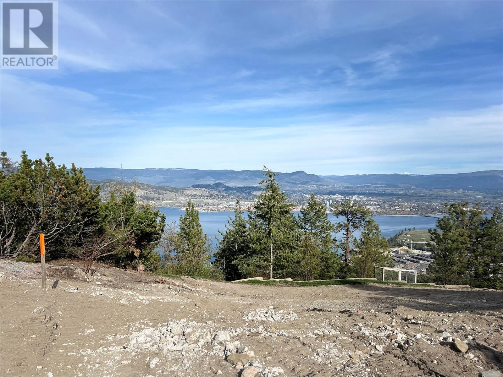  911 Guest Road, West Kelowna