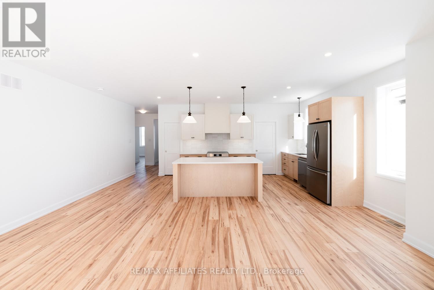 Photo 40 of 93 Rabb Street, Smiths Falls ON