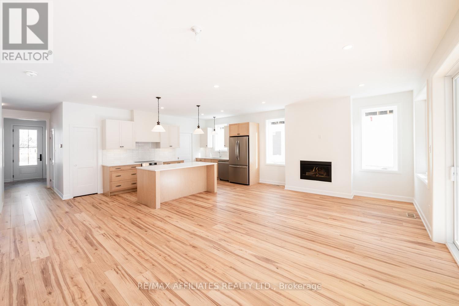Photo 34 of 93 Rabb Street, Smiths Falls ON