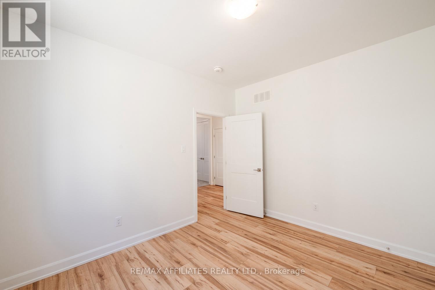 Photo 10 of 93 Rabb Street, Smiths Falls ON