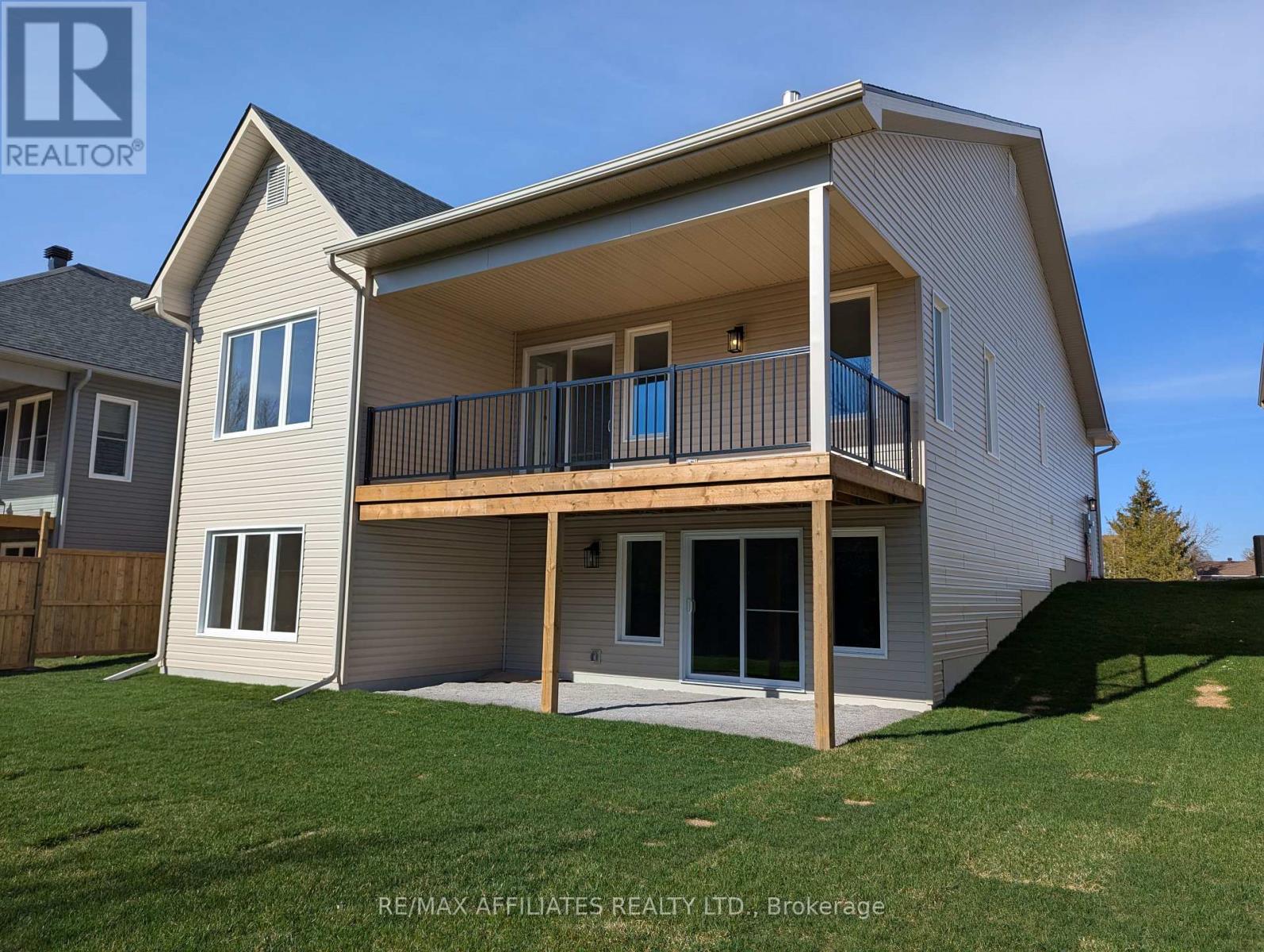 Photo 43 of 93 Rabb Street, Smiths Falls ON