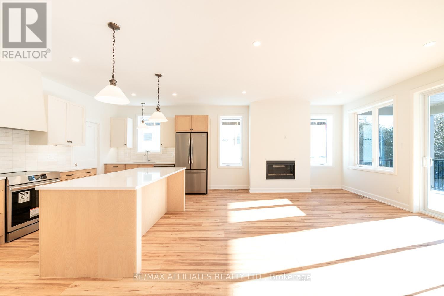 Photo 20 of 93 Rabb Street, Smiths Falls ON