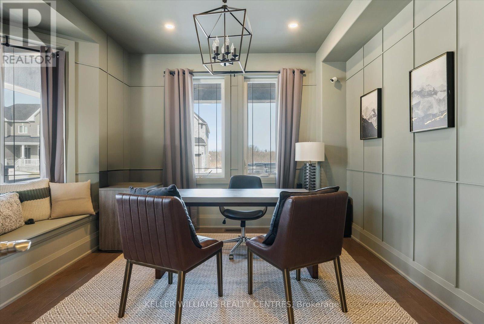 Photo 10 of 51 Wood Crescent, Essa ON