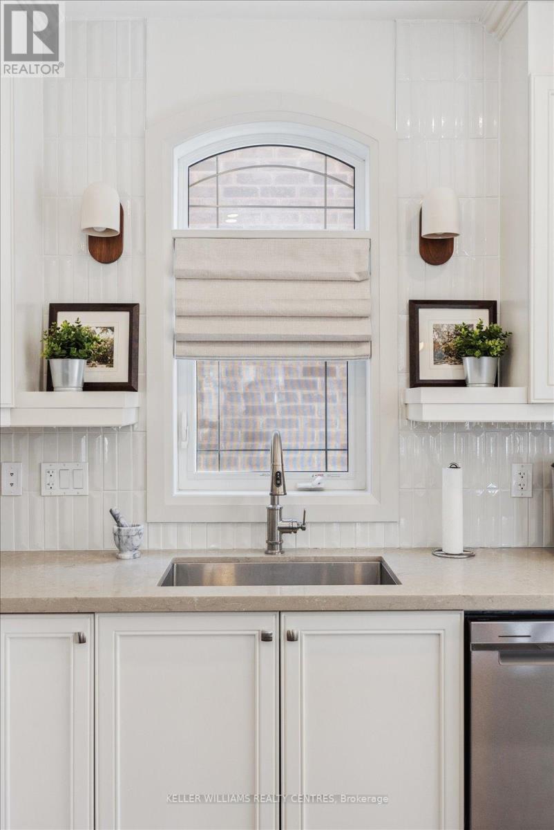 Photo 18 of 51 Wood Crescent, Essa ON