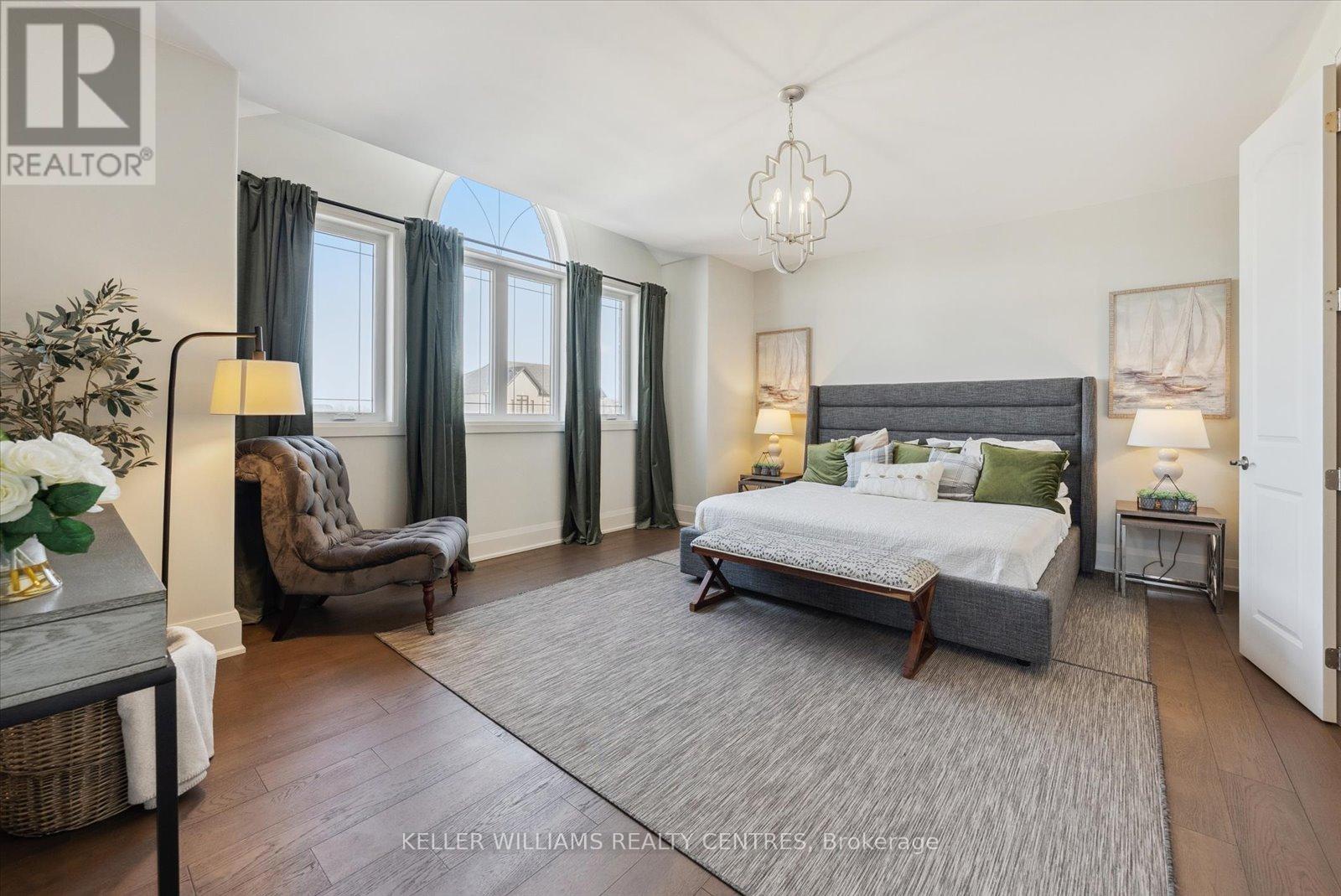 Photo 27 of 51 Wood Crescent, Essa ON
