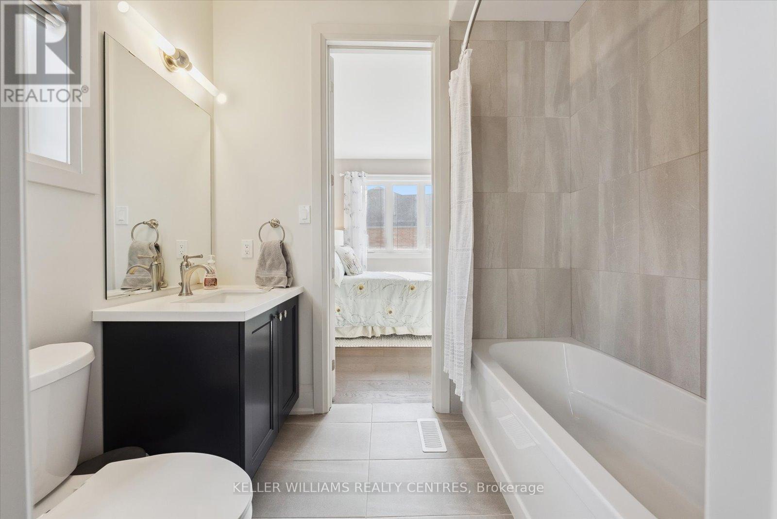 Photo 40 of 51 Wood Crescent, Essa ON