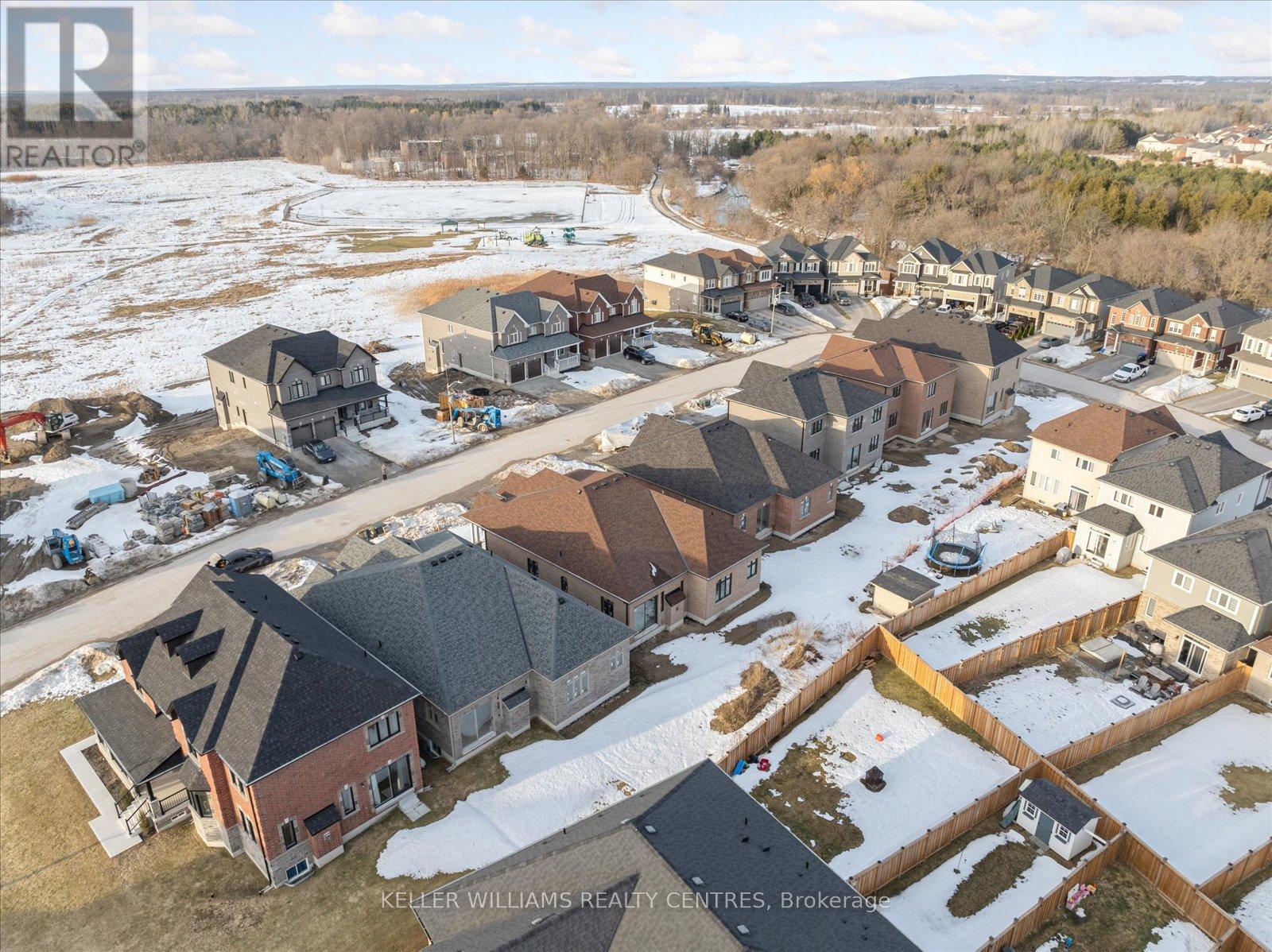 Photo 48 of 51 Wood Crescent, Essa ON