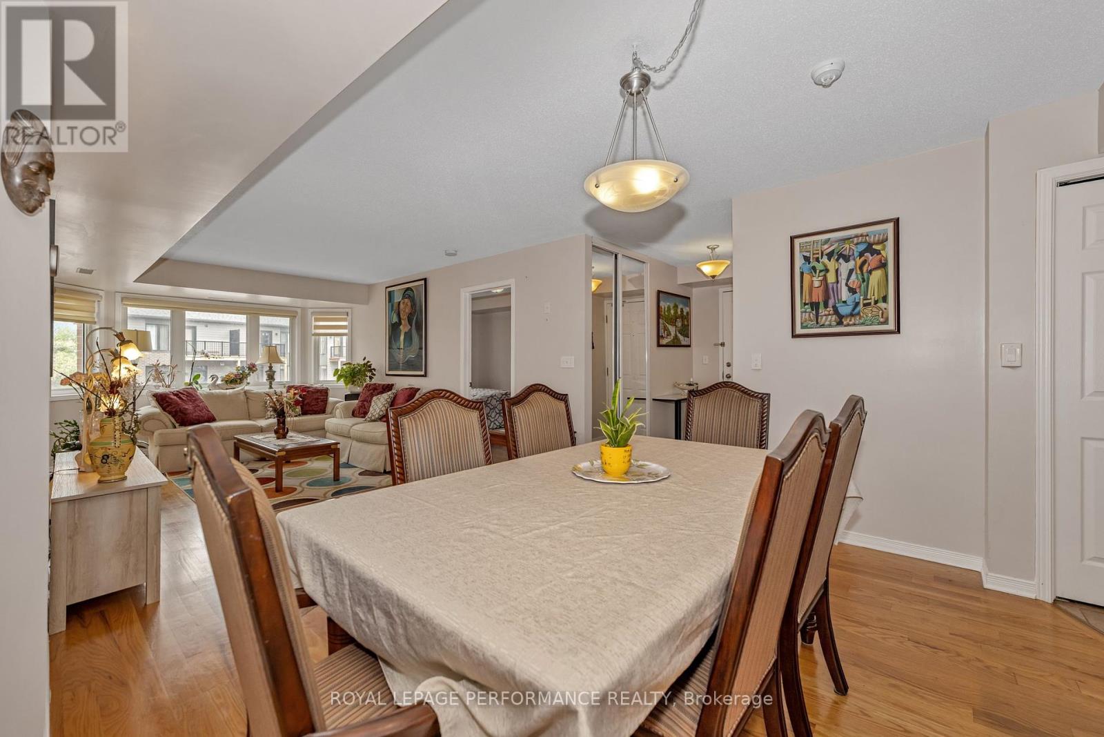 Photo 8 of 203 1921 St Joseph Boulevard, Ottawa ON