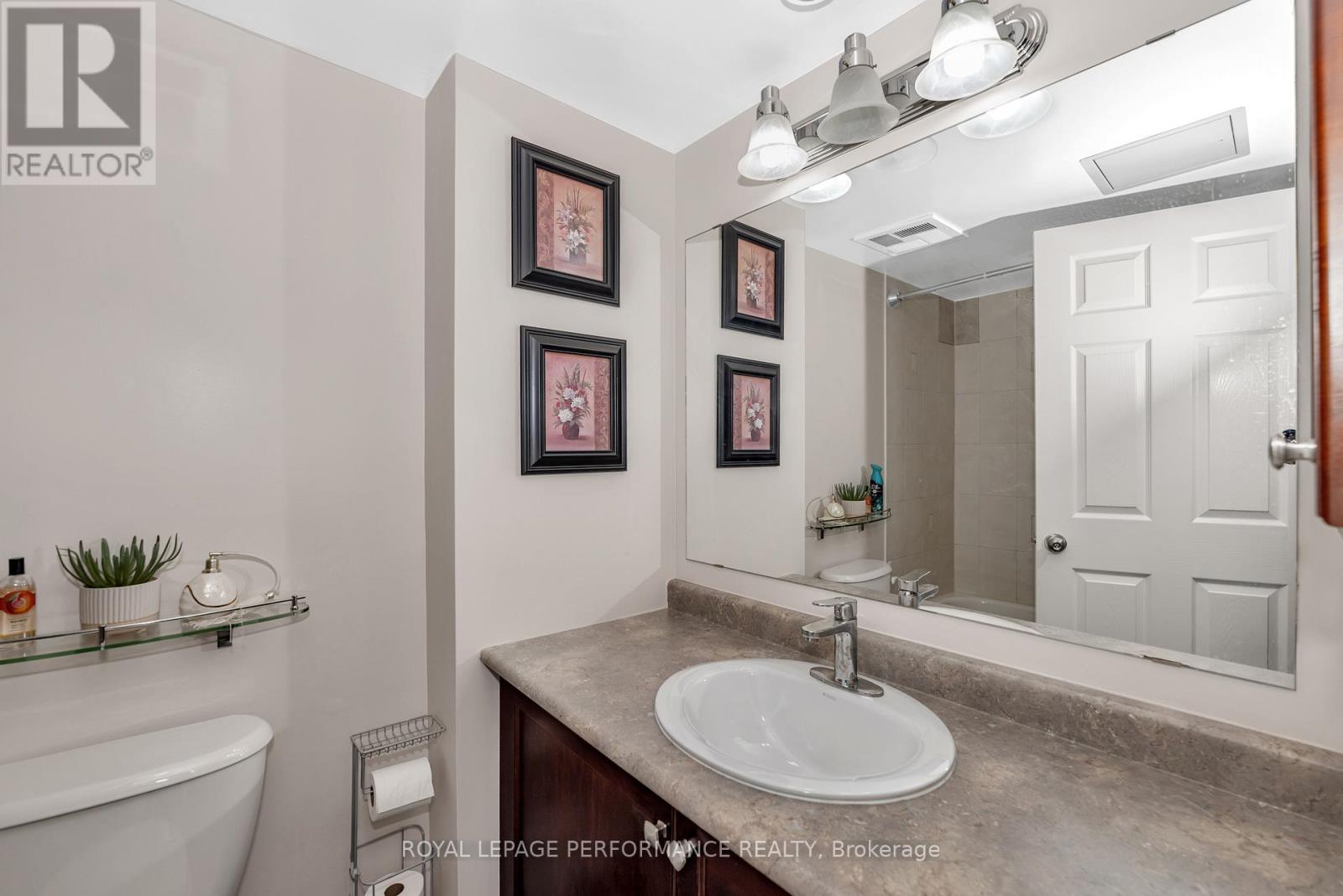Photo 13 of 203 1921 St Joseph Boulevard, Ottawa ON