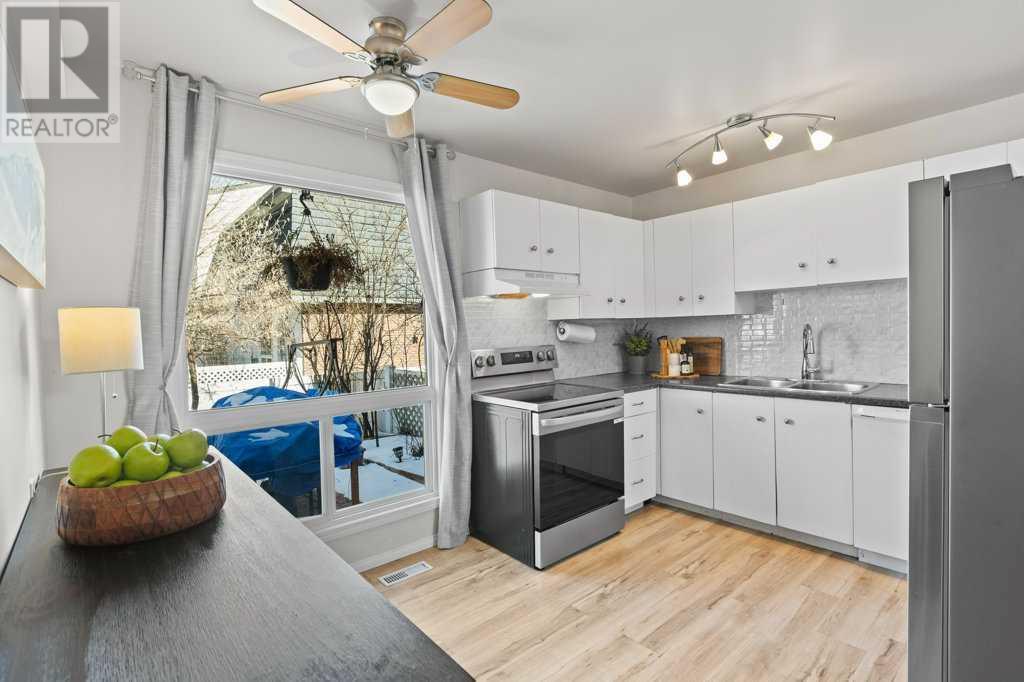 Single Family House 5 Level for Sale in  Brae Glen Crescent SW Braeside Calgary 
