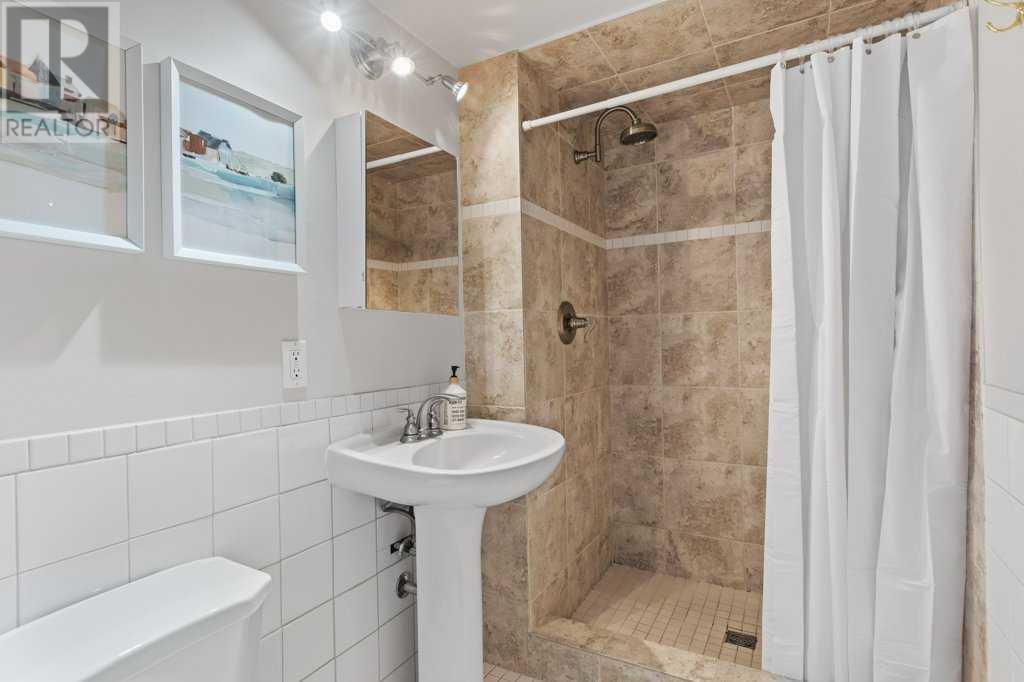 Single Family House 5 Level for Sale in  Brae Glen Crescent SW Braeside Calgary 