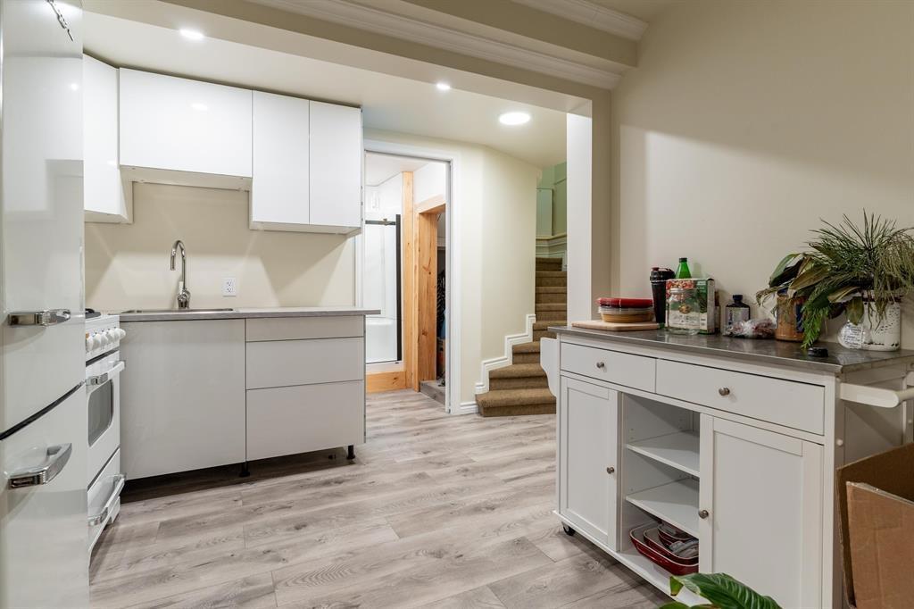 Photo 11 of 20490 46 Avenue, Langley BC