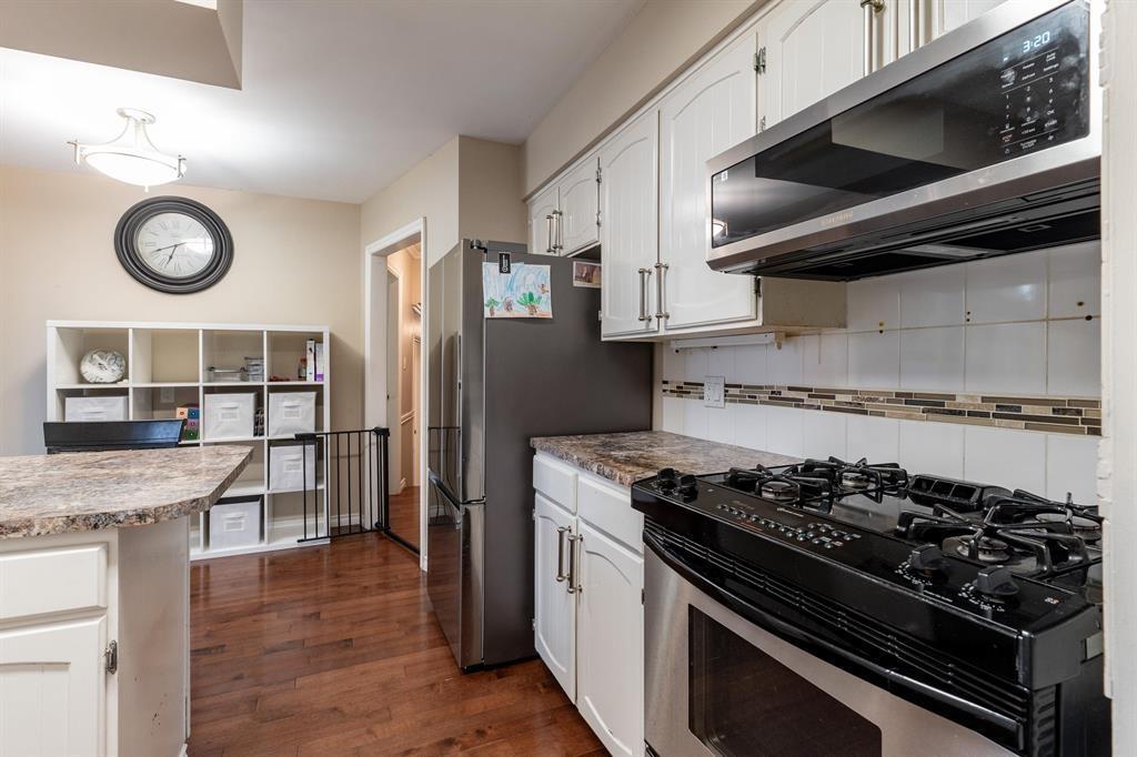 Photo 18 of 20490 46 Avenue, Langley BC