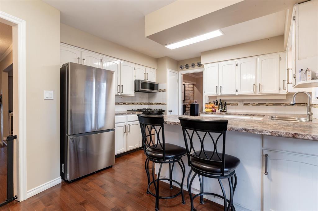 Photo 16 of 20490 46 Avenue, Langley BC