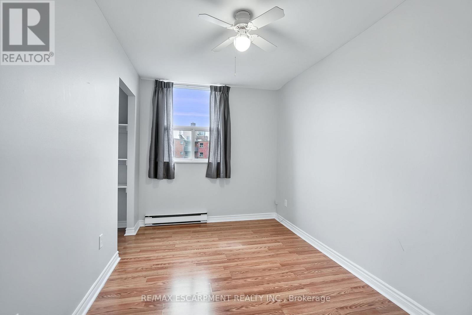 Photo 31 of 501 23 Main Street, Hamilton ON