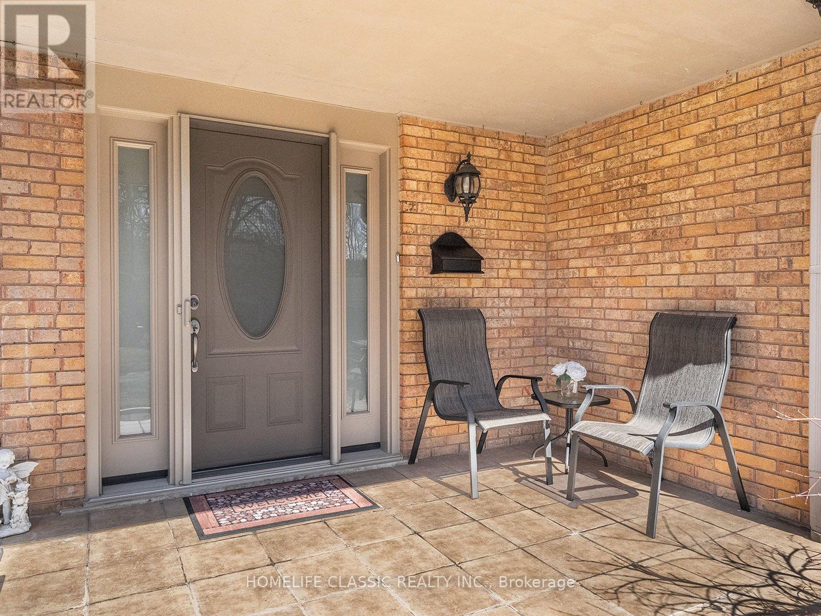 Photo 35 of 62 Terrace Drive, Hamilton ON