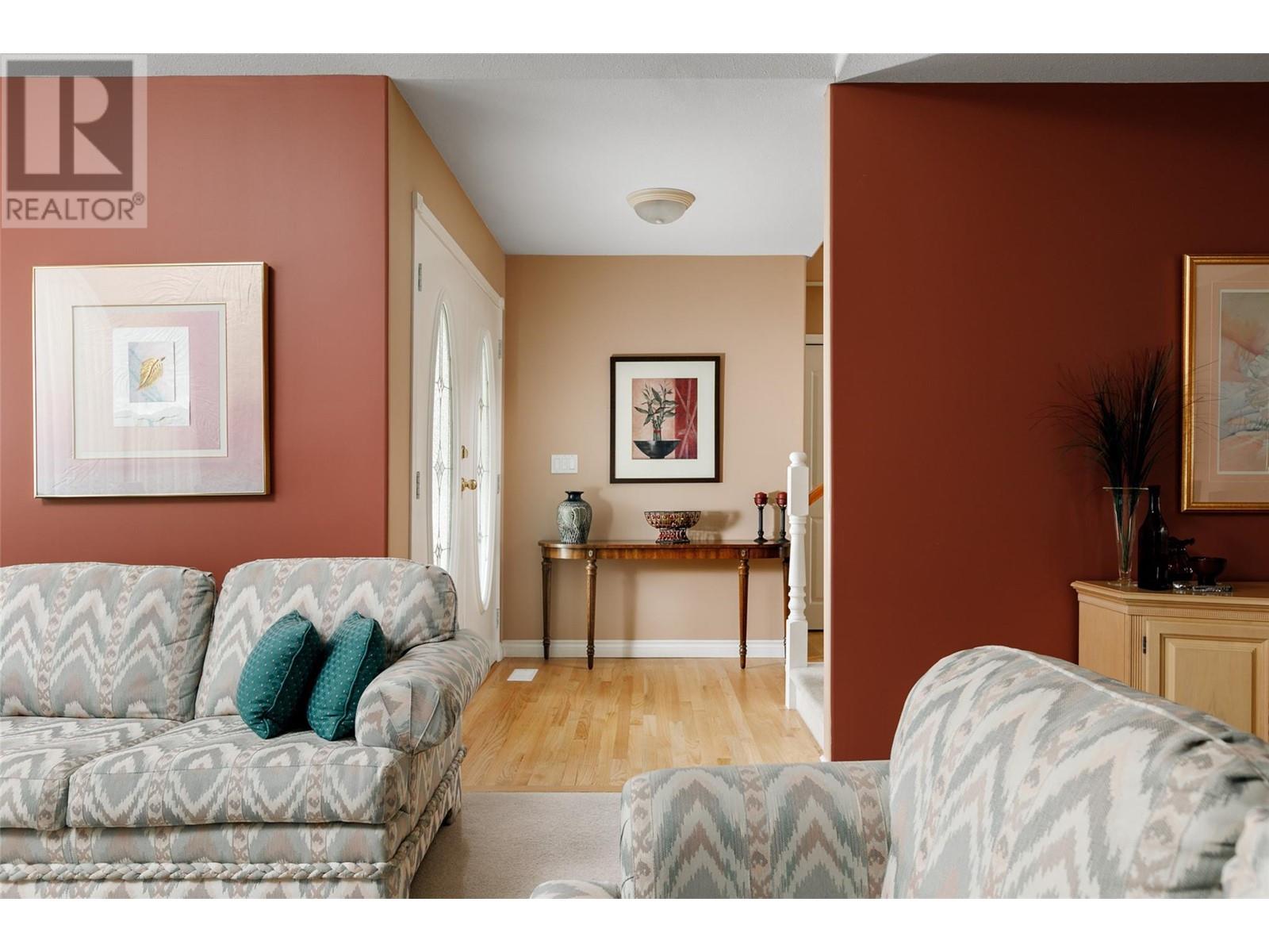  1043 Caledonia Way, West Kelowna