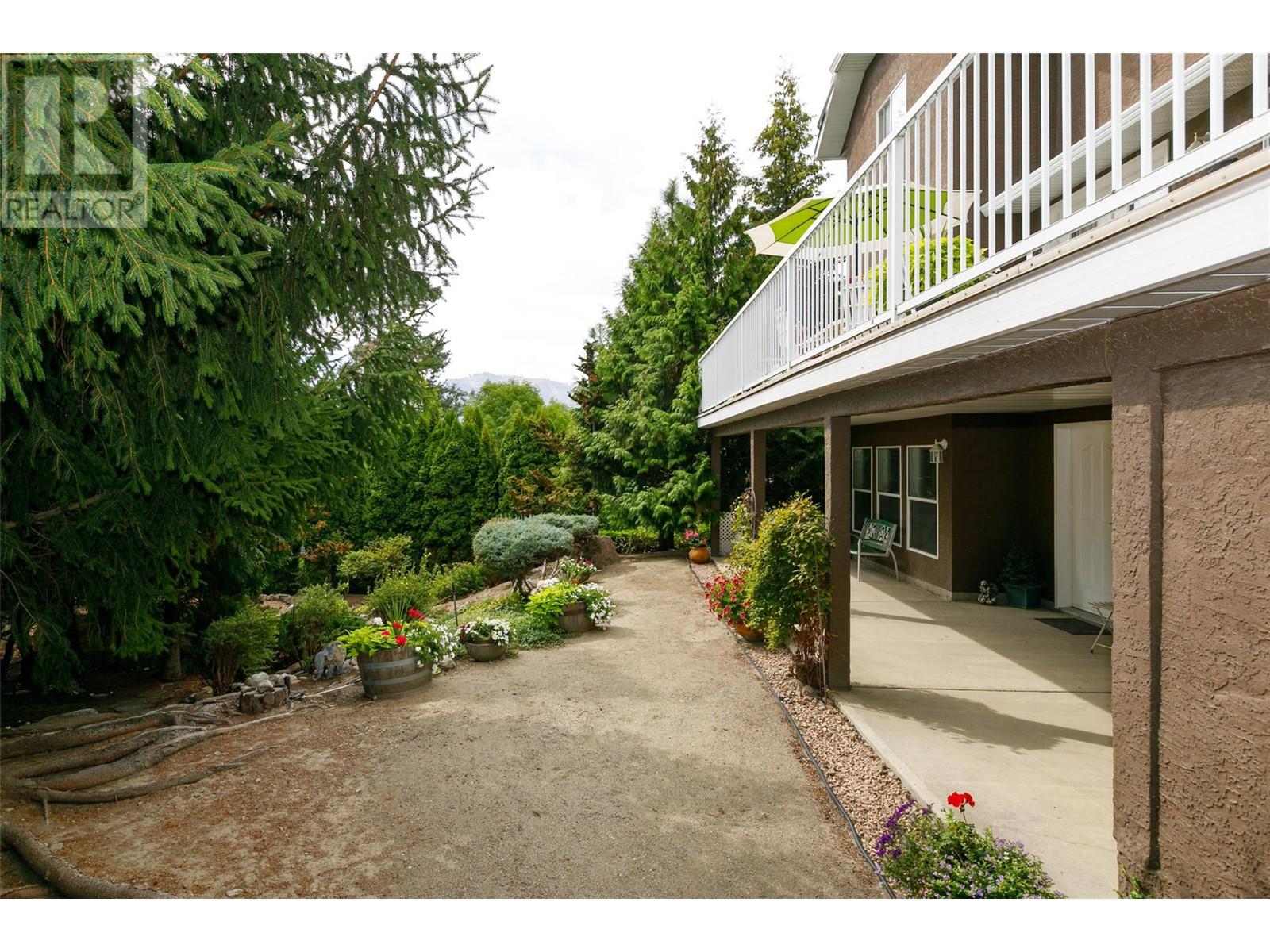  1043 Caledonia Way, West Kelowna