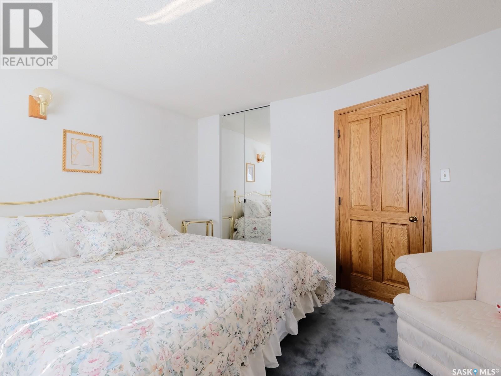 Photo 31 of 816 Ridpath Road, Rosetown SK