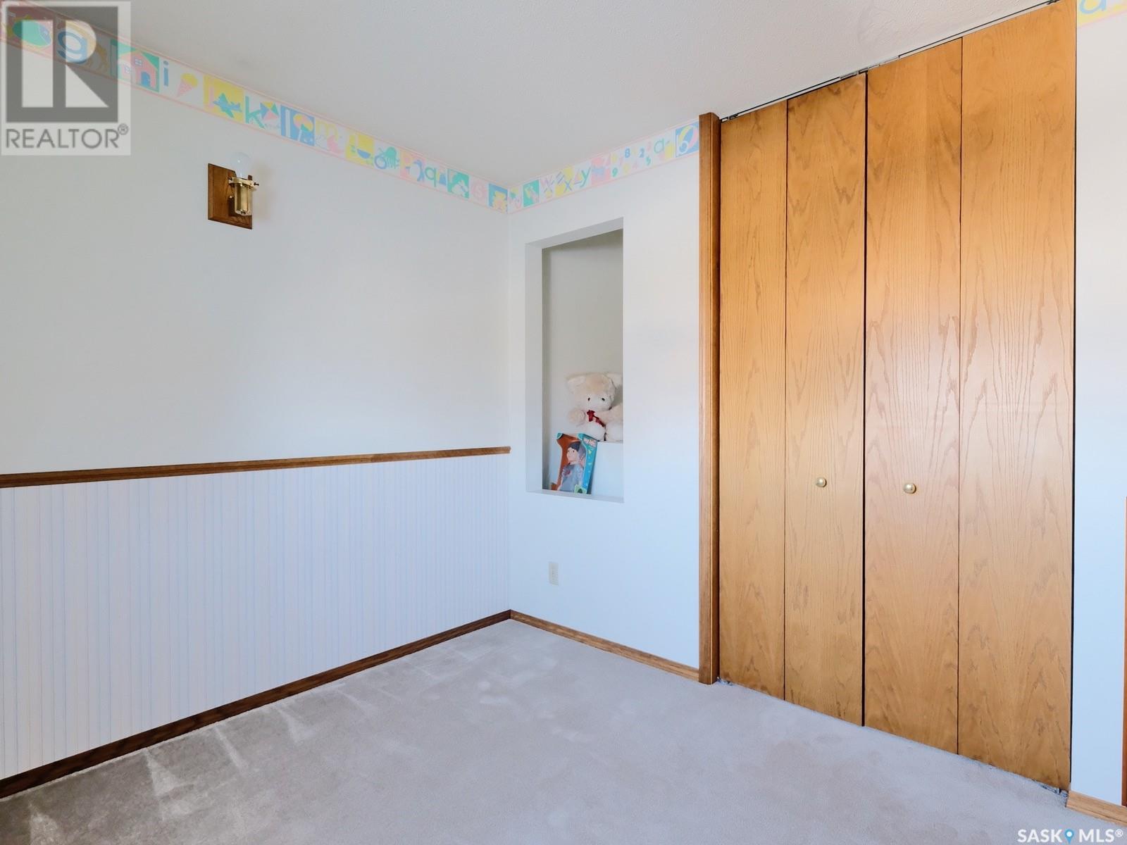 Photo 40 of 816 Ridpath Road, Rosetown SK