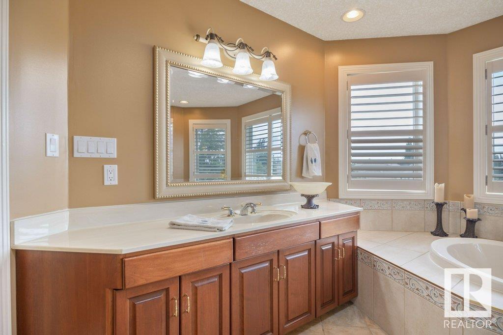 Photo 43 of 103 William Bell Dr, Leduc AB