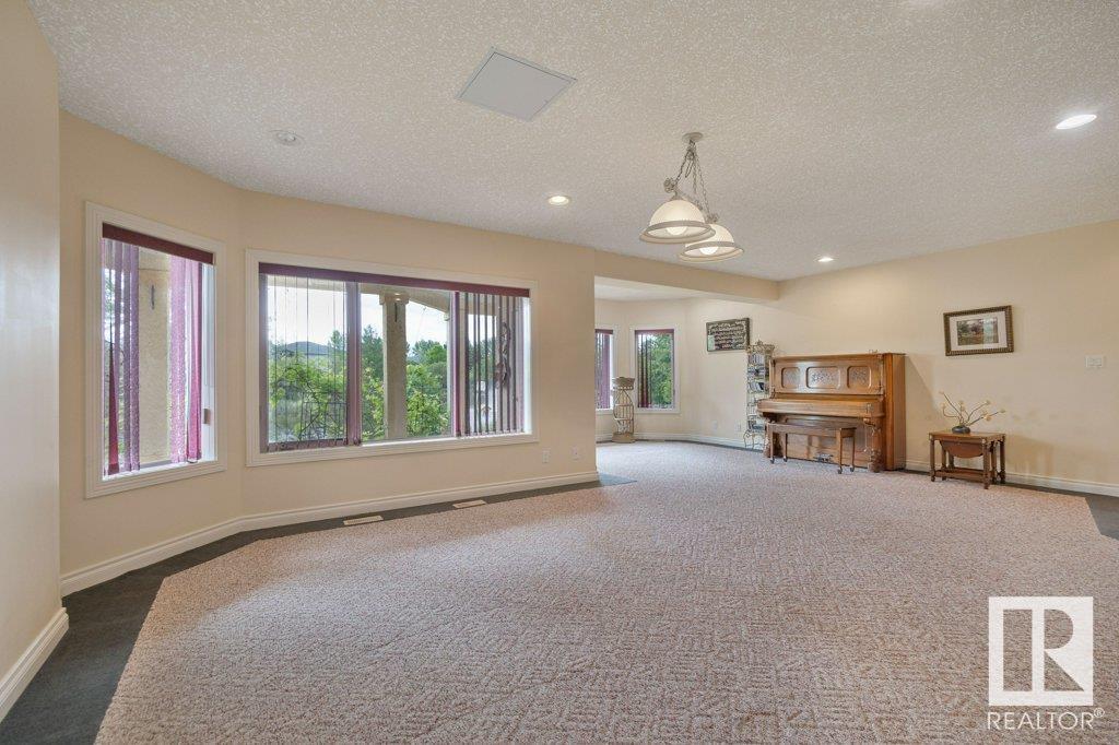Photo 36 of 103 William Bell Dr, Leduc AB