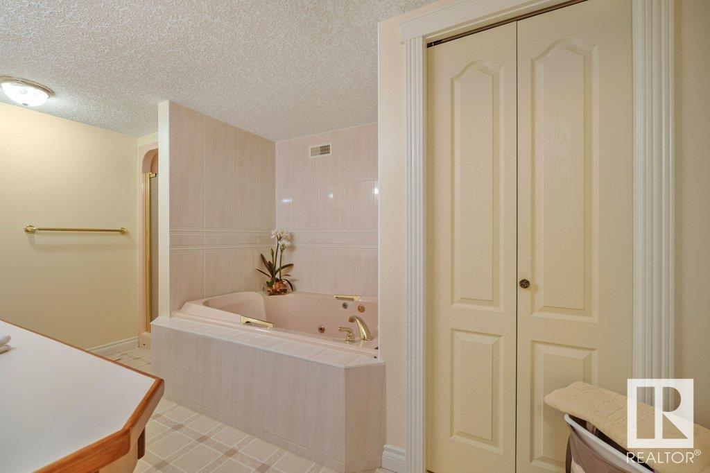Photo 19 of 103 William Bell Dr, Leduc AB