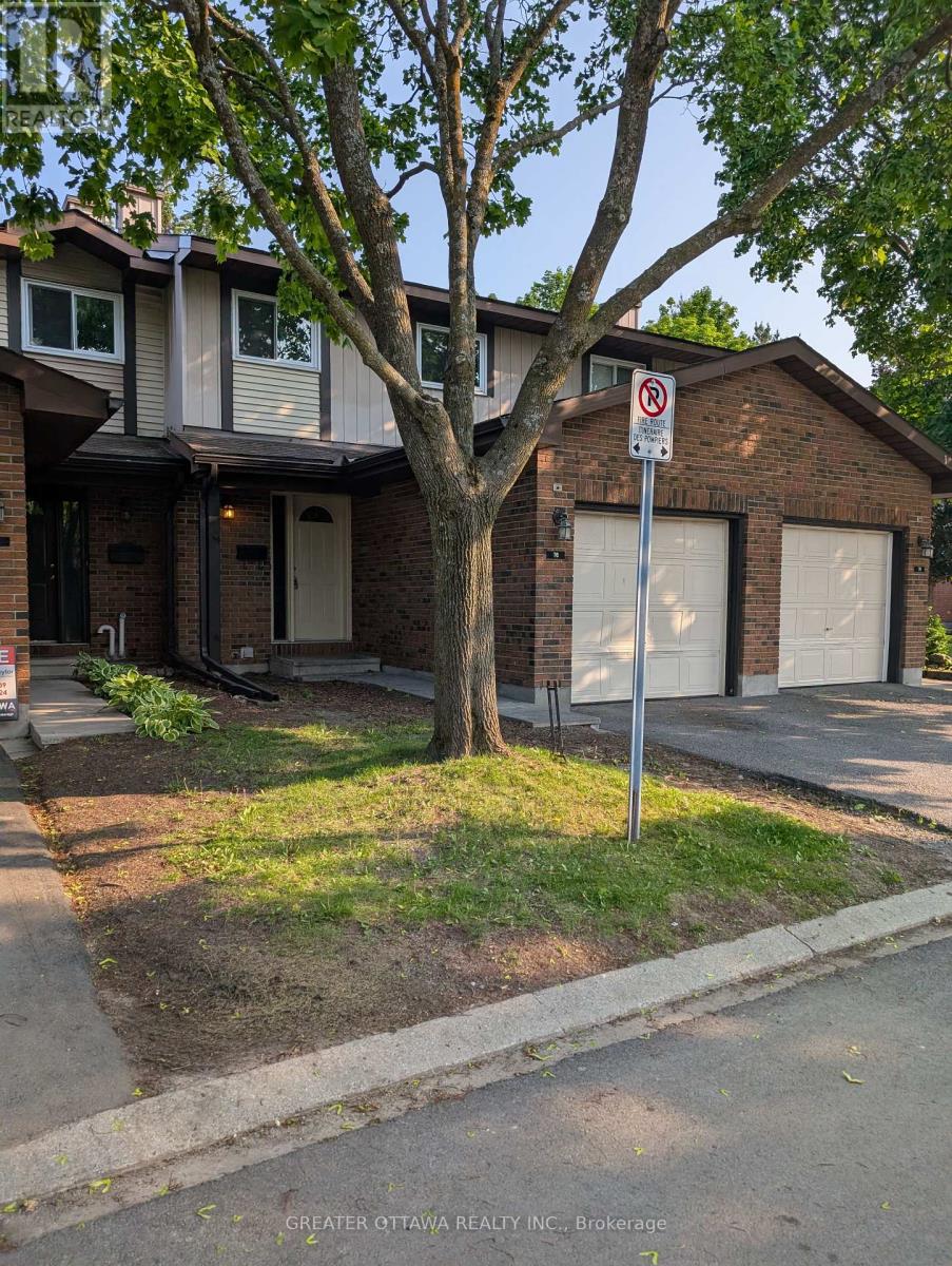 https://ddfcdn.realtor.ca/listing/TS638850758921870000/reb76/highres/9/x12207279_1.jpg