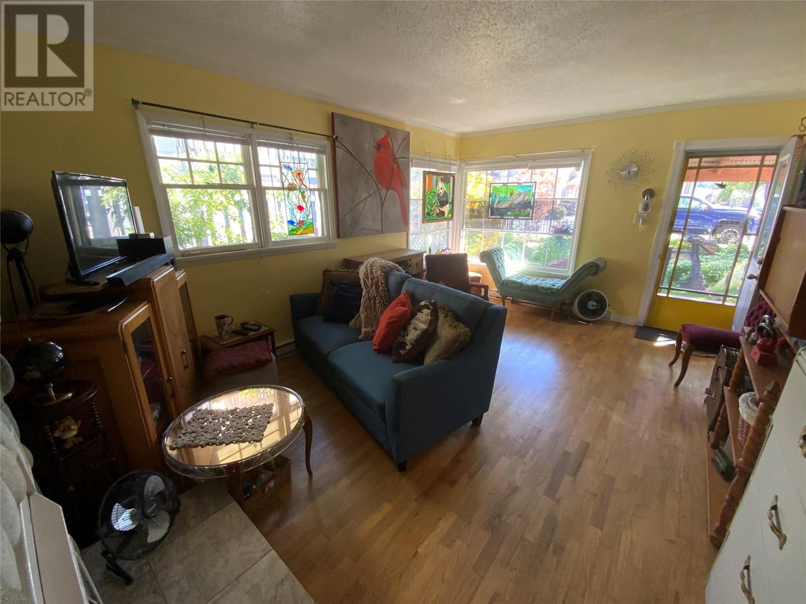 207 MAPLE Street, Penticton