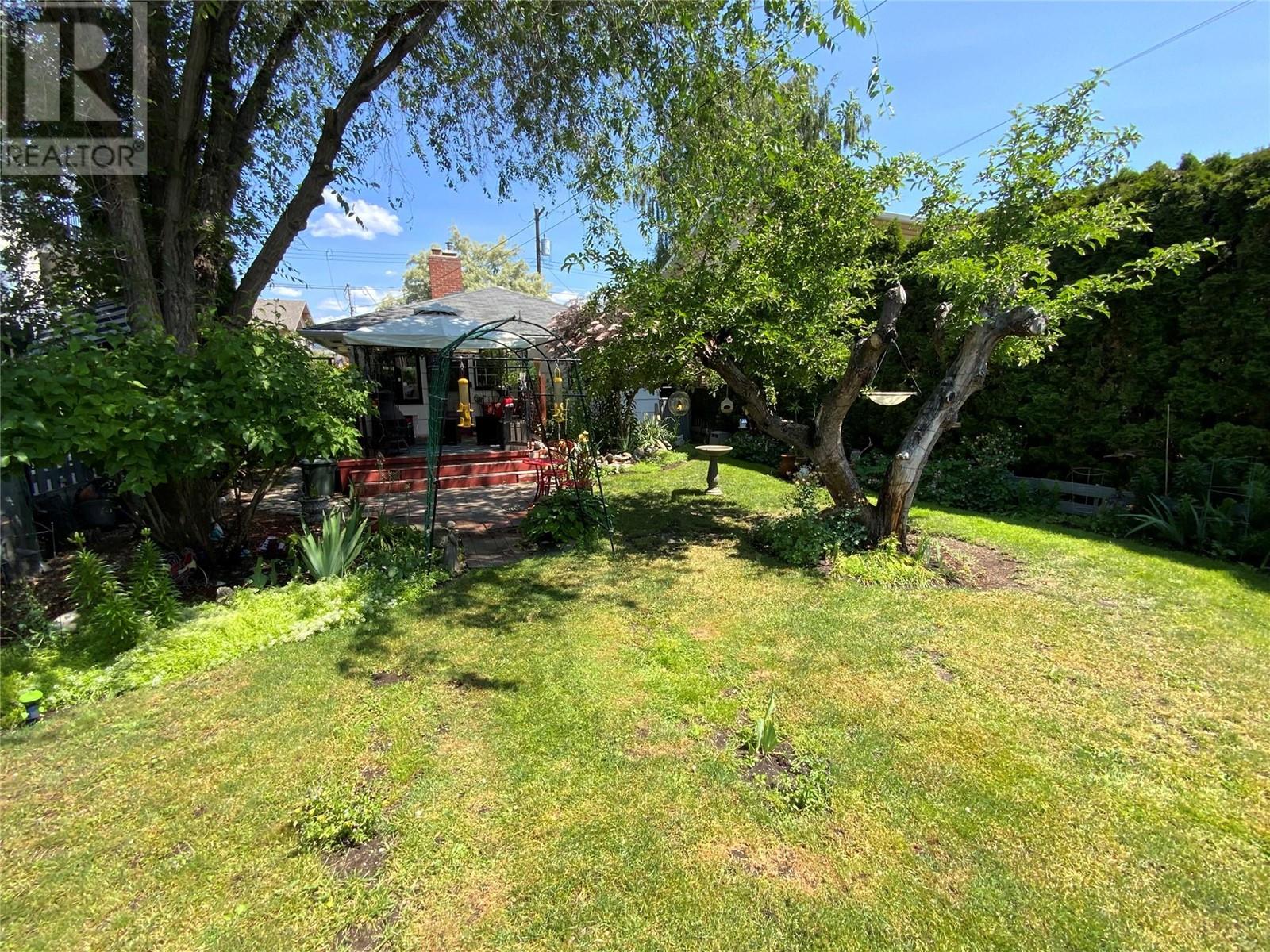 207 MAPLE Street, Penticton