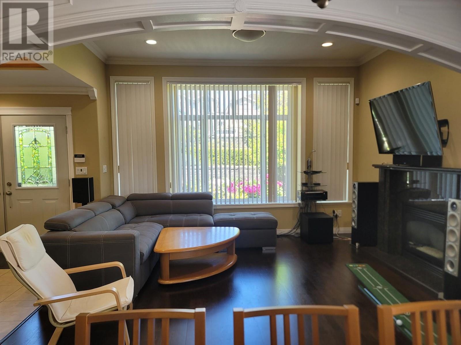 Photo 9 of 3330 Douglas Road, Burnaby BC