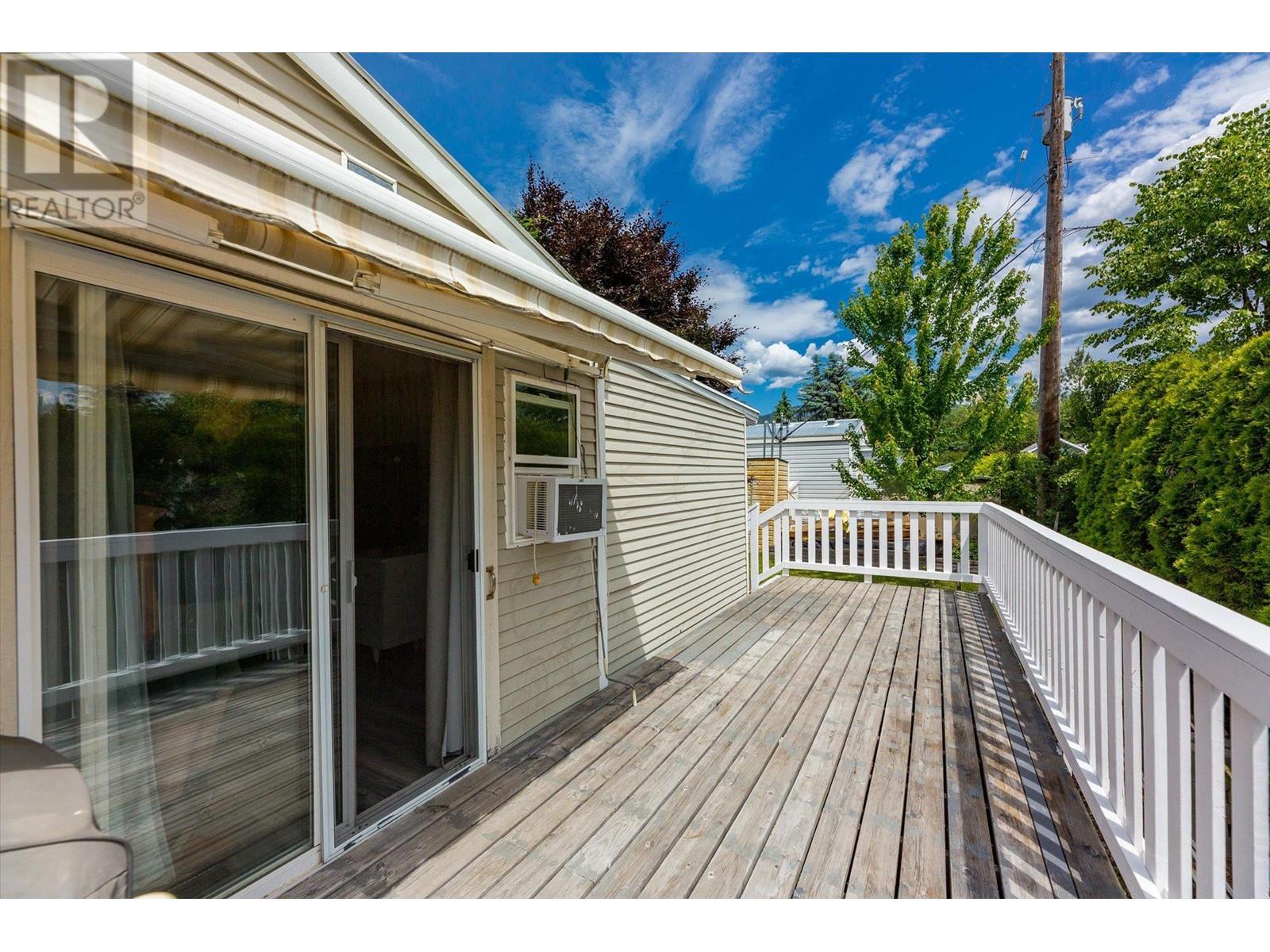 203 720 Commonwealth Road, Kelowna