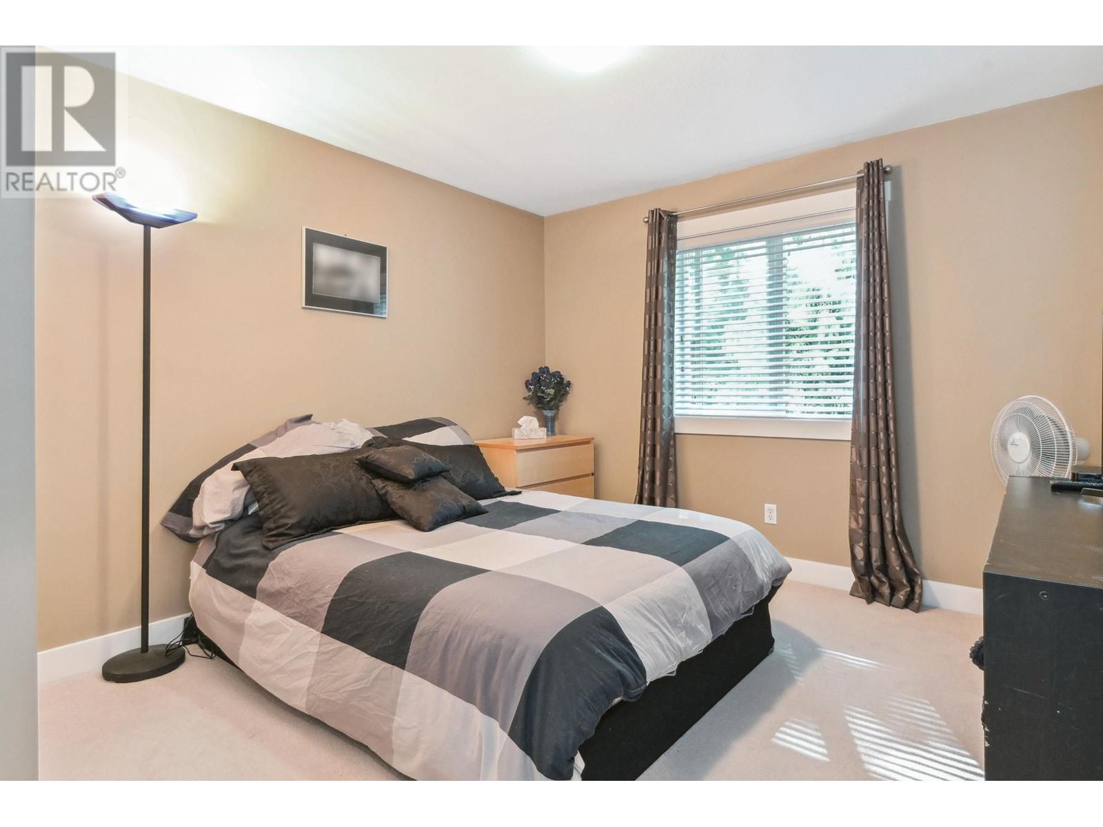 Photo 17 of 10339 243 Street, Maple Ridge BC