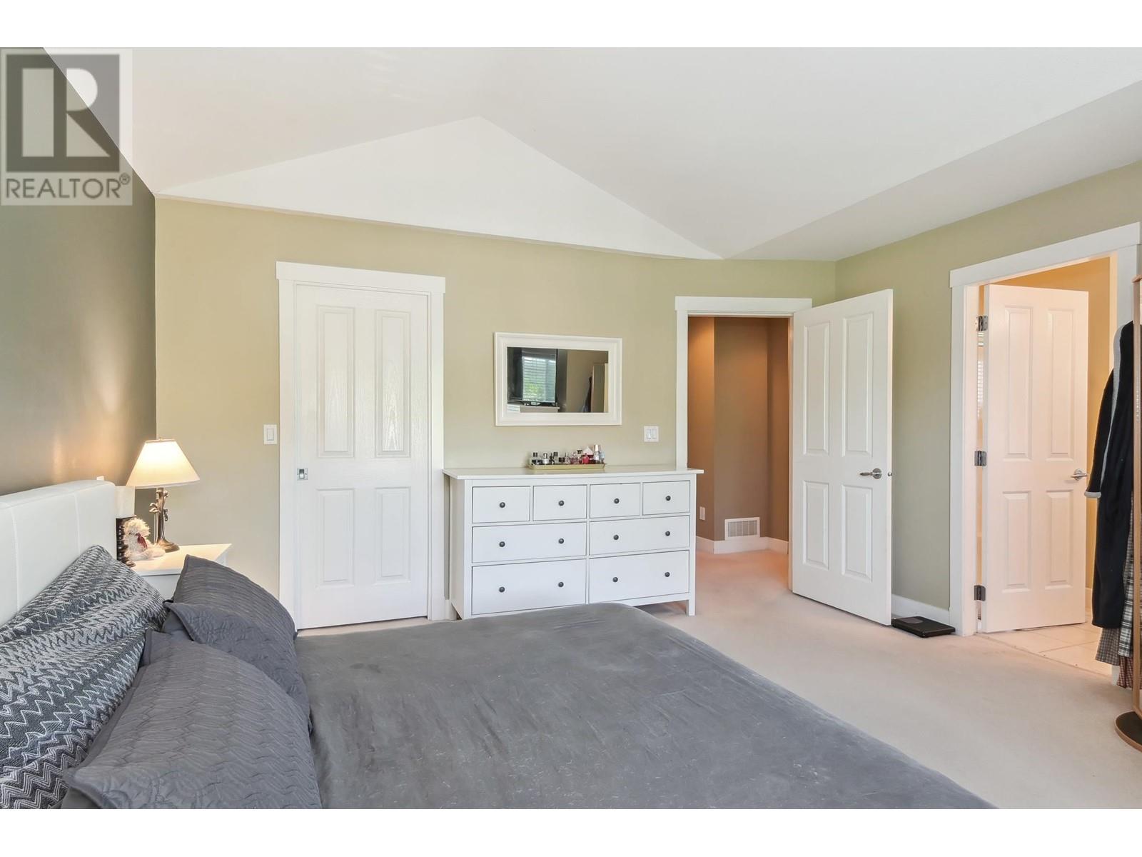 Photo 15 of 10339 243 Street, Maple Ridge BC