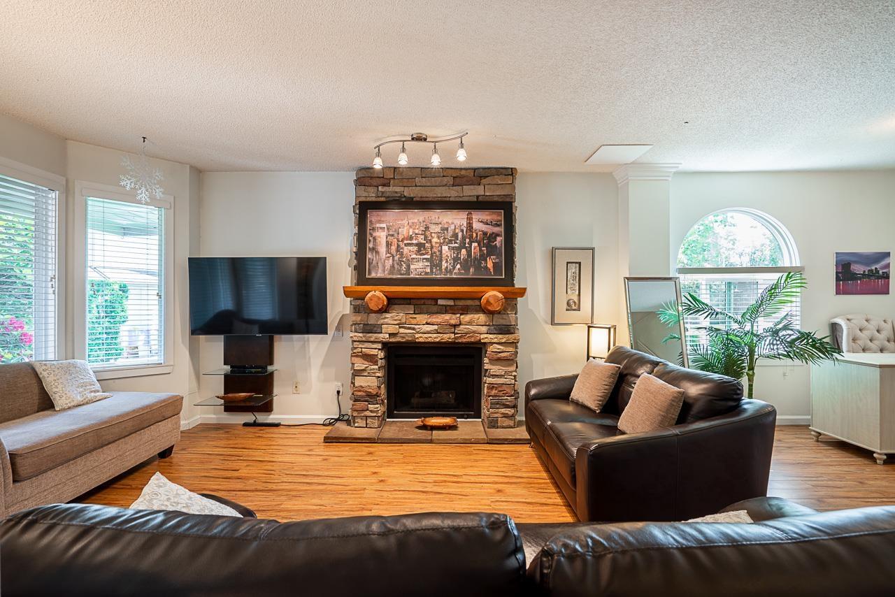 12 9045 WALNUT GROVE DRIVE, Langley real estate listing R3008951