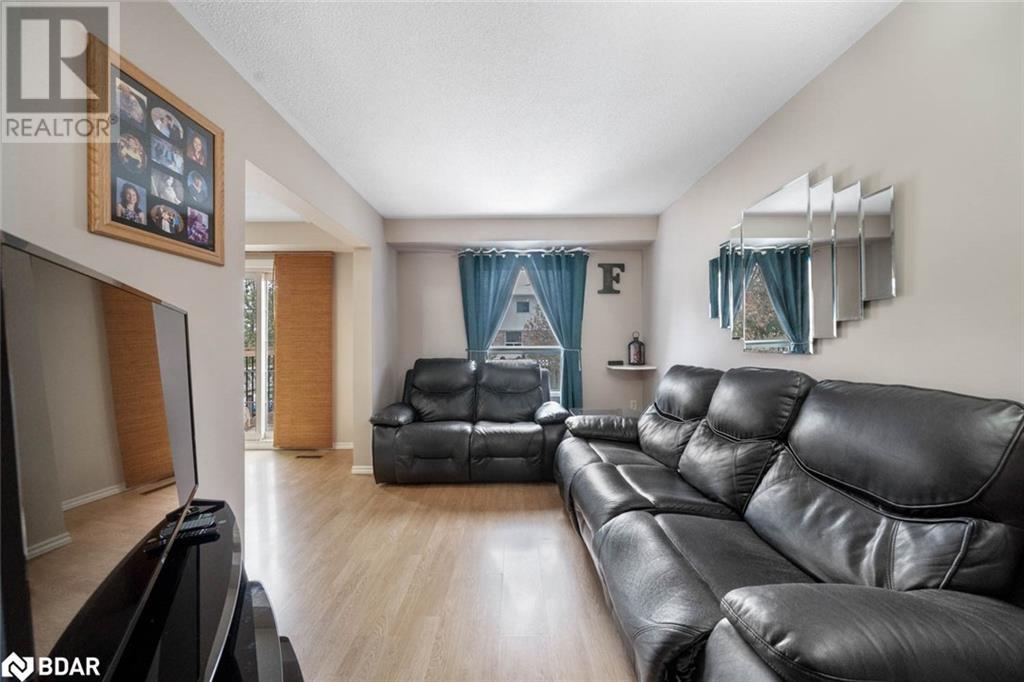 Photo 18 of 7 O Leary Ct, New Tecumseth ON