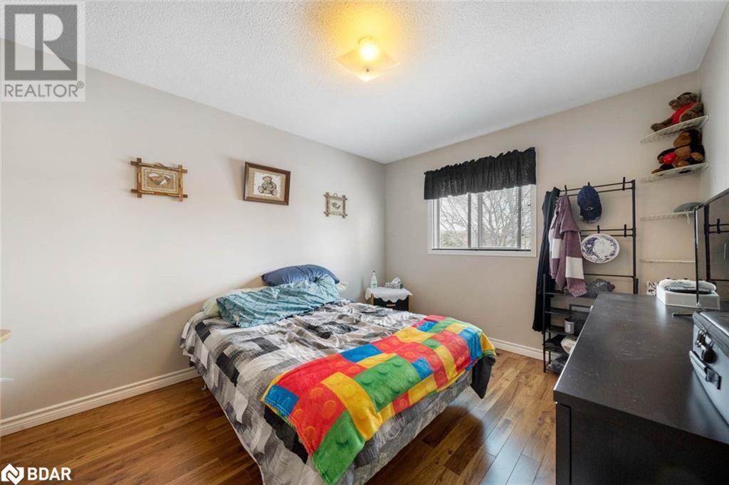 Photo 24 of 7 O Leary Ct, New Tecumseth ON