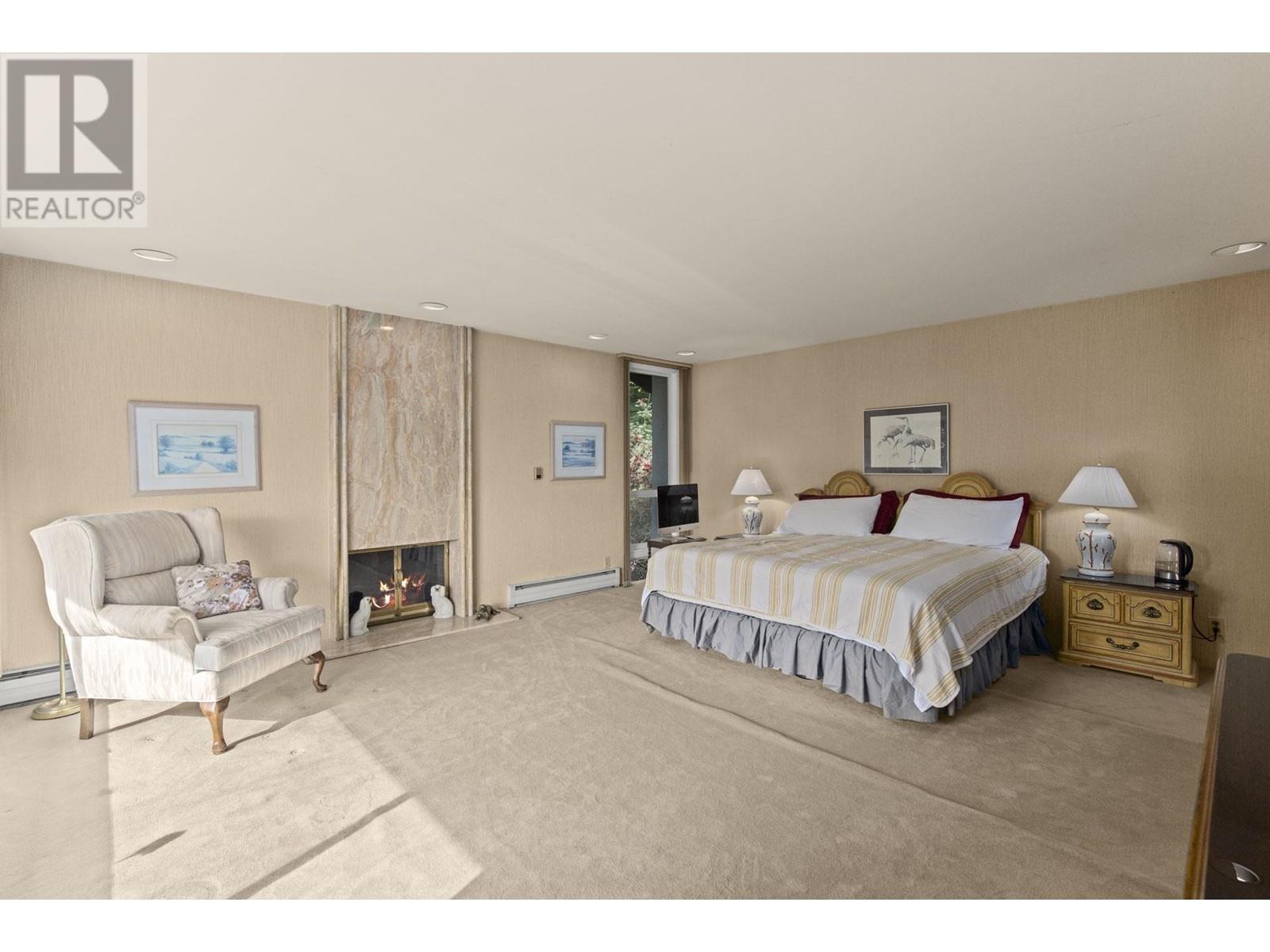 860 FAIRMILE ROAD, West Vancouver