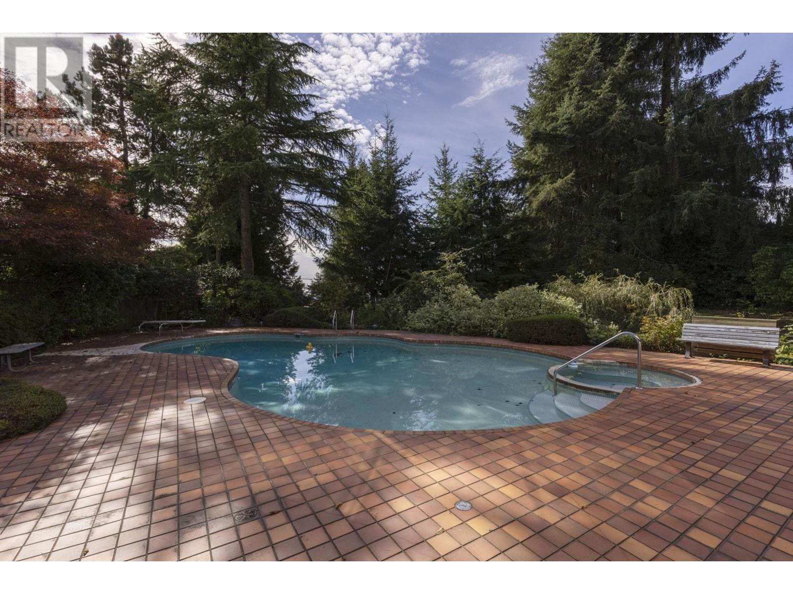 860 FAIRMILE ROAD, West Vancouver