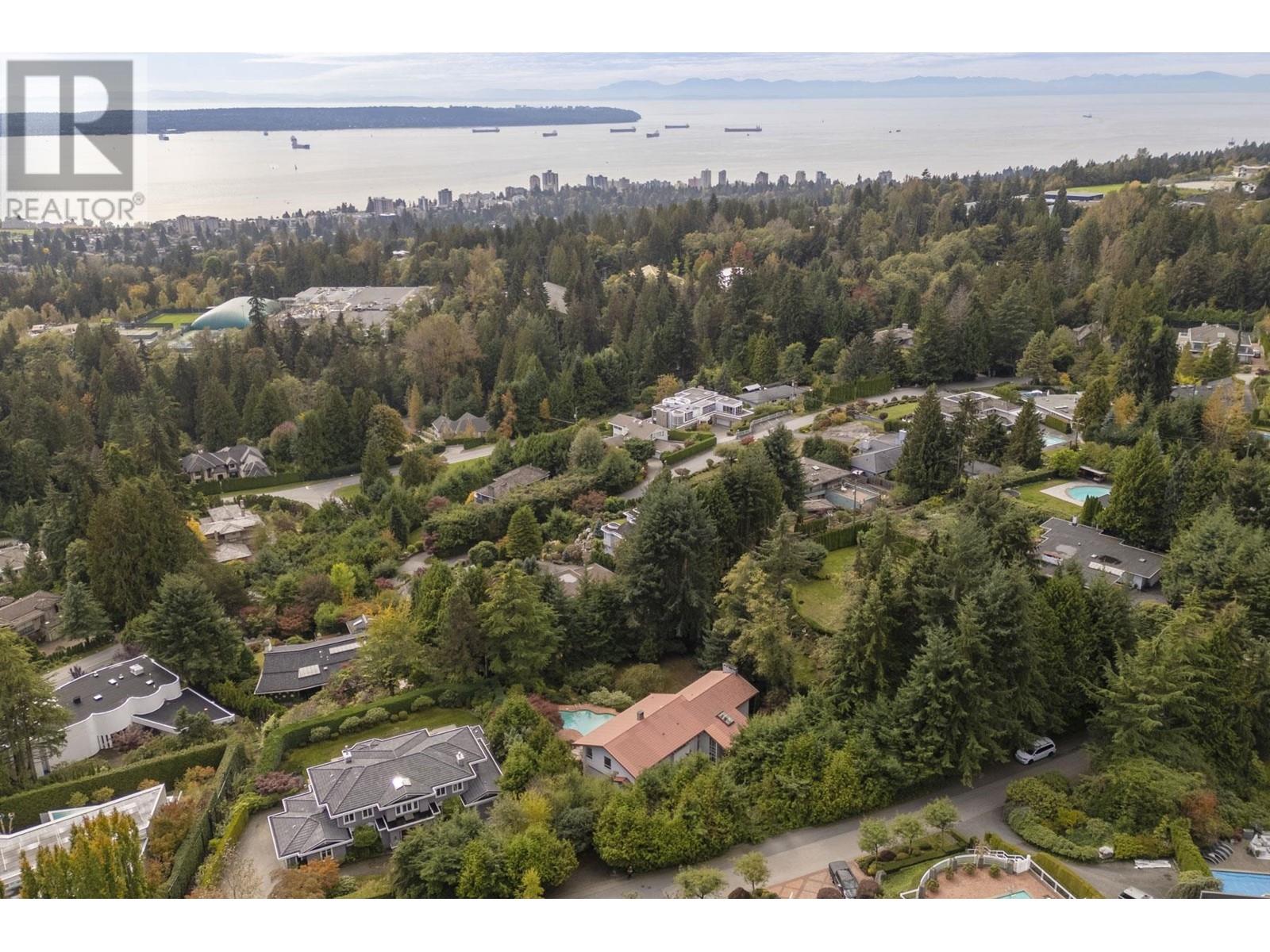 860 FAIRMILE ROAD, West Vancouver