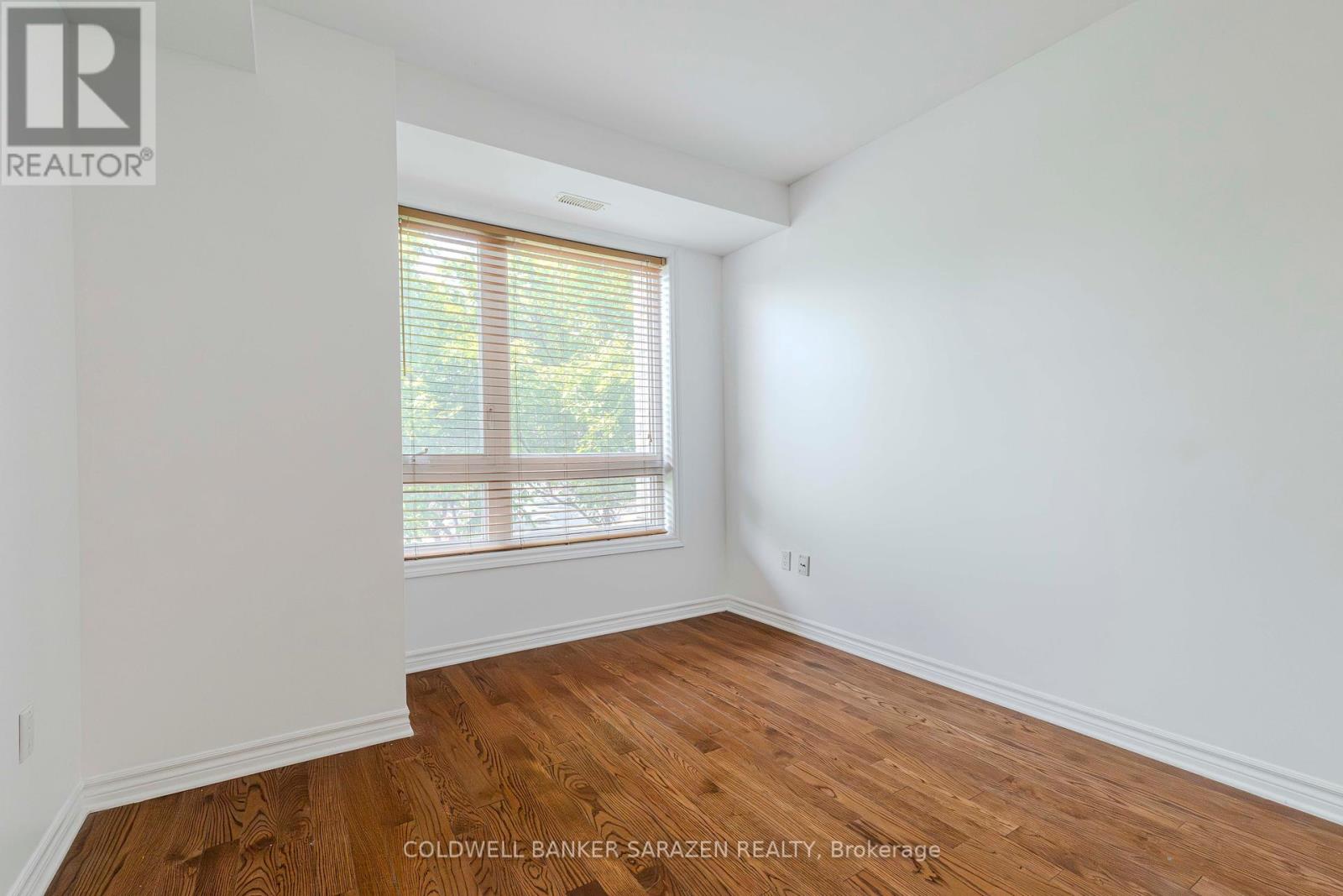 #218 429 KENT STREET - 20