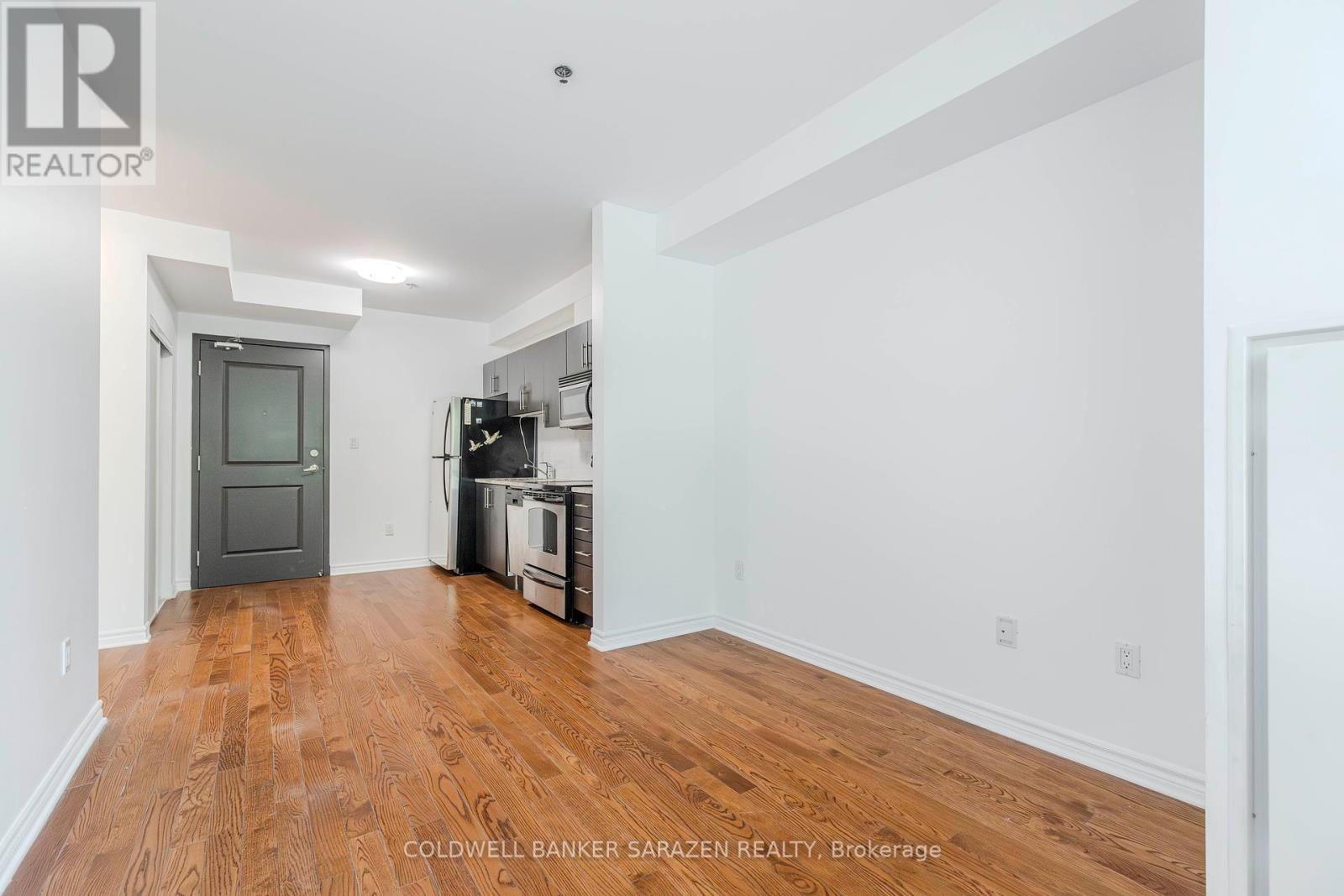 #218 429 KENT STREET - 21