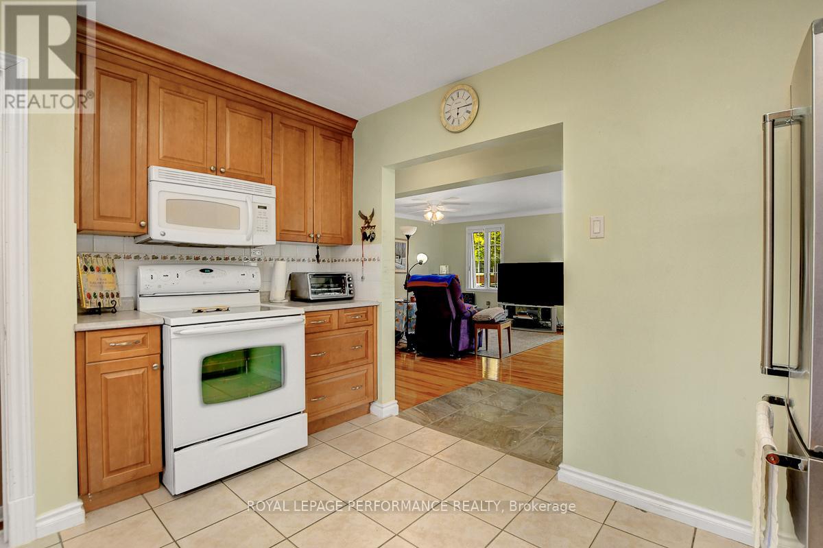 Photo 9 of 583 Donald Street, Ottawa ON
