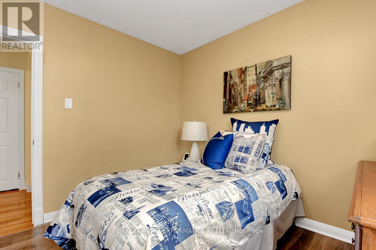 Photo 32 of 583 Donald Street, Ottawa ON
